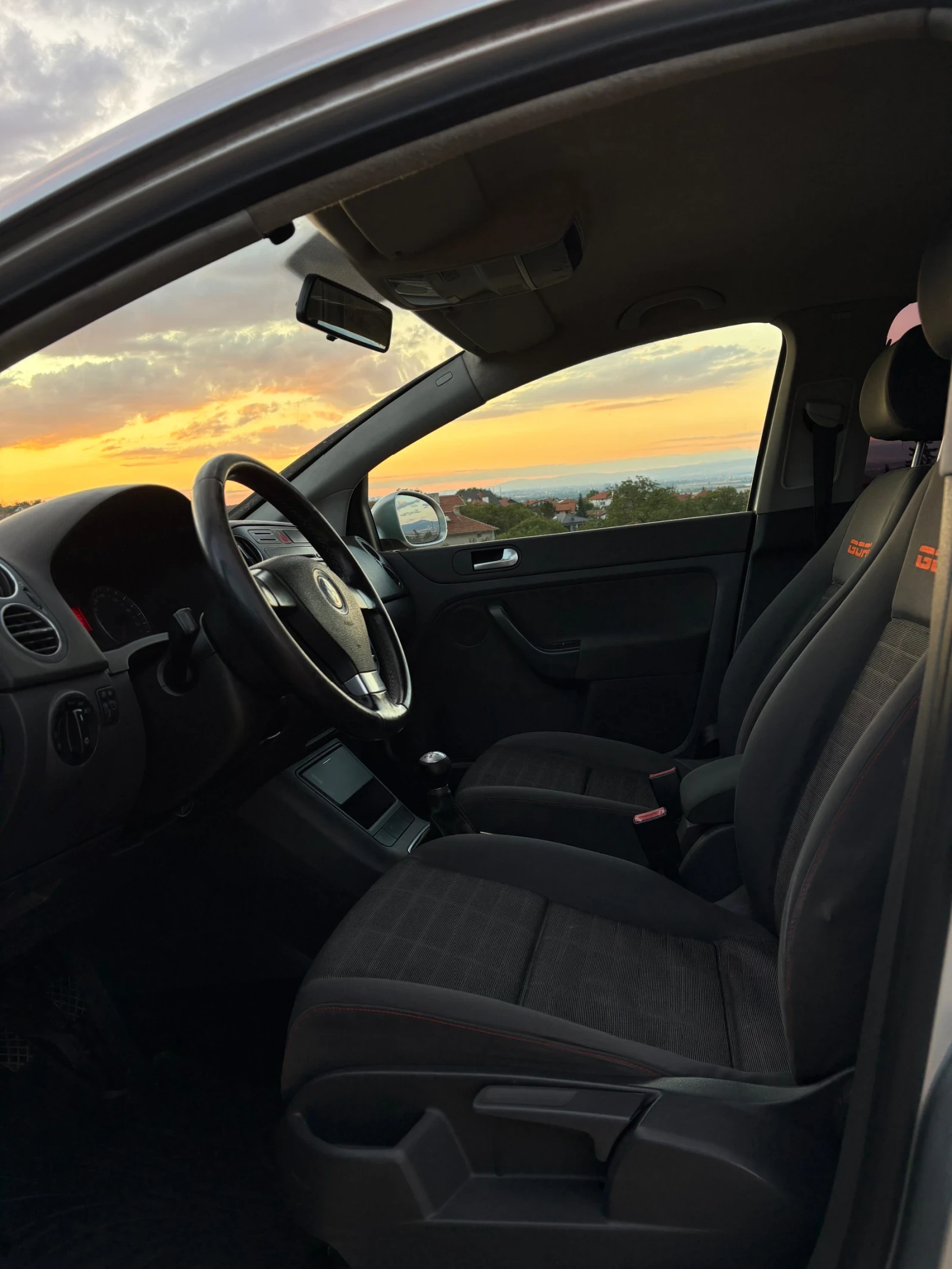 VW Golf Plus 1.9 TDI, снимка 7 - Автомобили и джипове - 56071101
