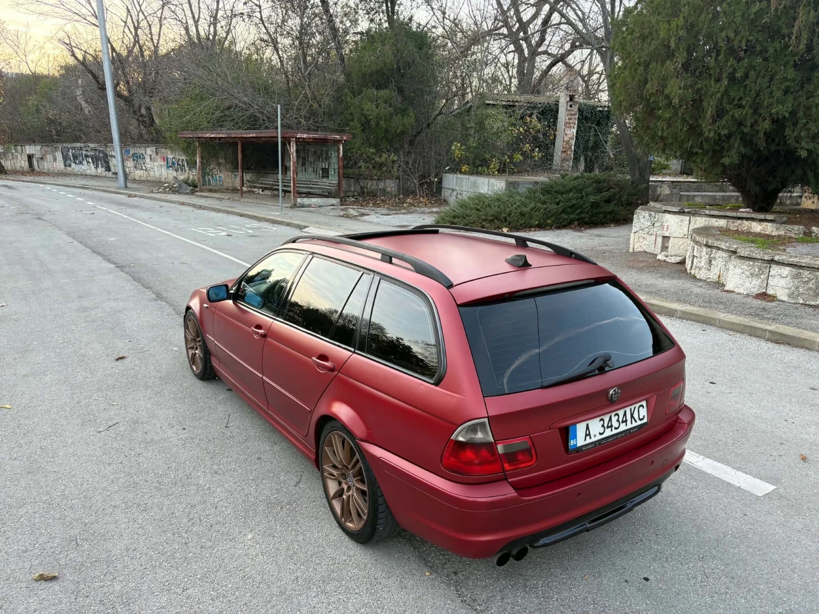 BMW 330, снимка 3 - Автомобили и джипове - 56181008