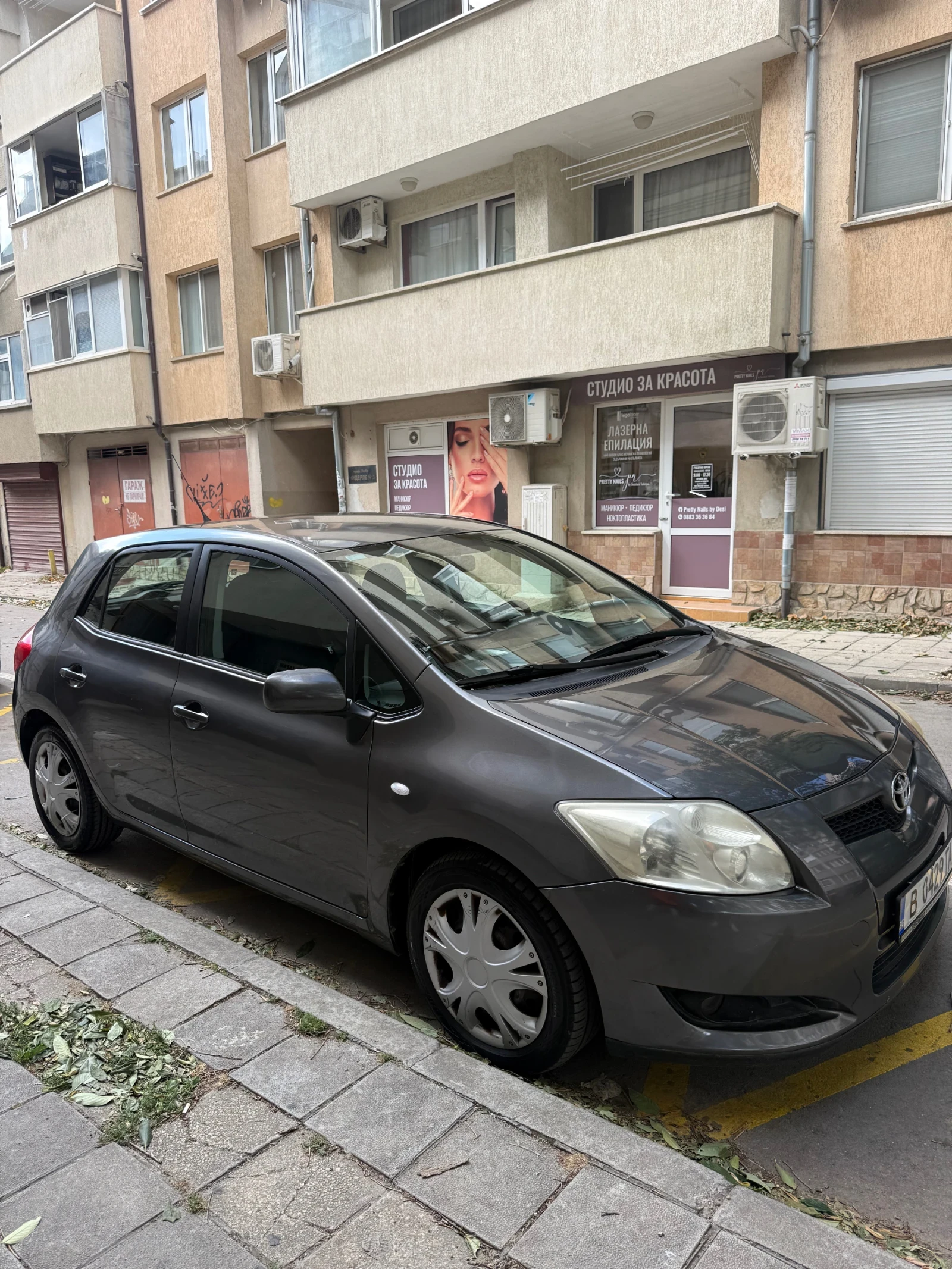 Toyota Auris, снимка 3 - Автомобили и джипове - 56313064