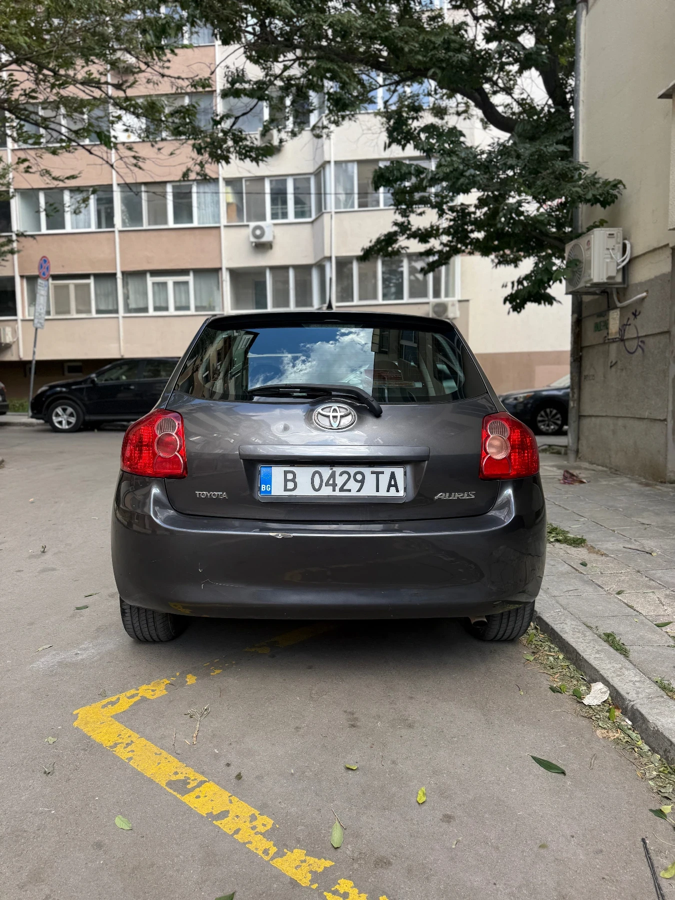Toyota Auris, снимка 4 - Автомобили и джипове - 56313064