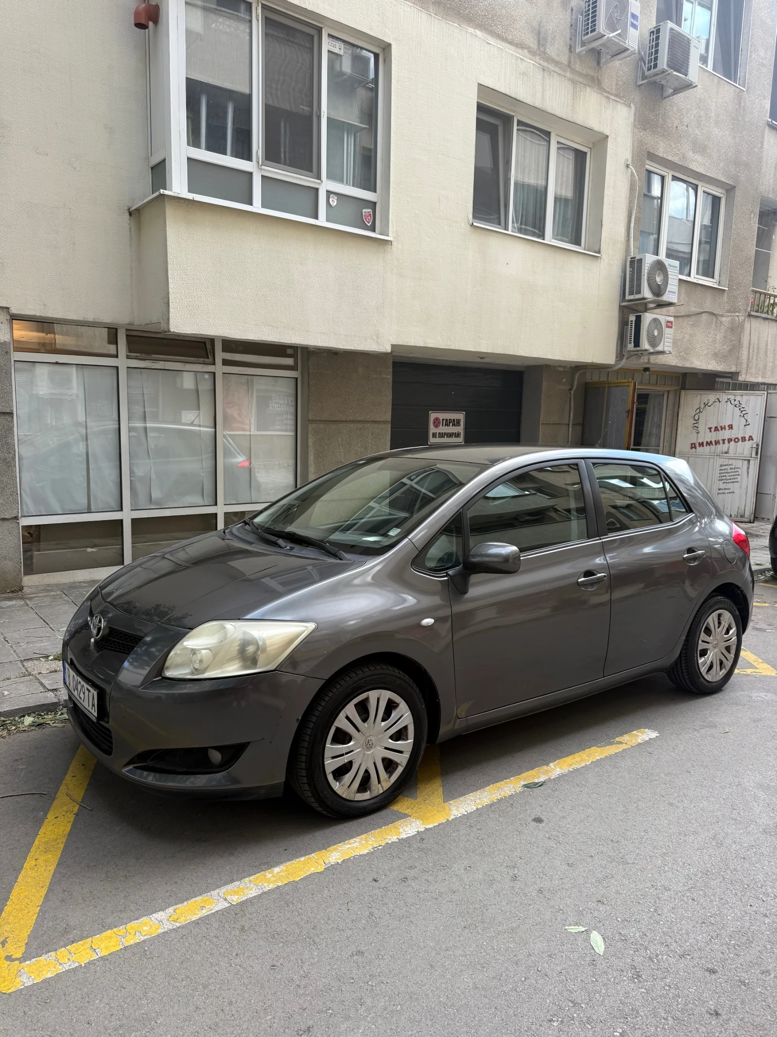 Toyota Auris, снимка 2 - Автомобили и джипове - 56313064