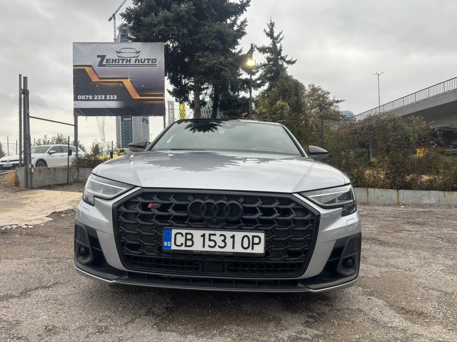 Audi S8