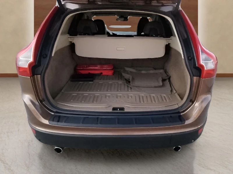 Volvo XC60 2.4 D5, снимка 12 - Автомобили и джипове - 51312563