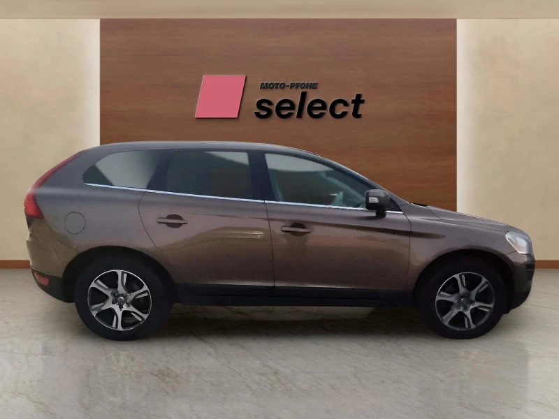 Volvo XC60 2.4 D5, снимка 4 - Автомобили и джипове - 51312563