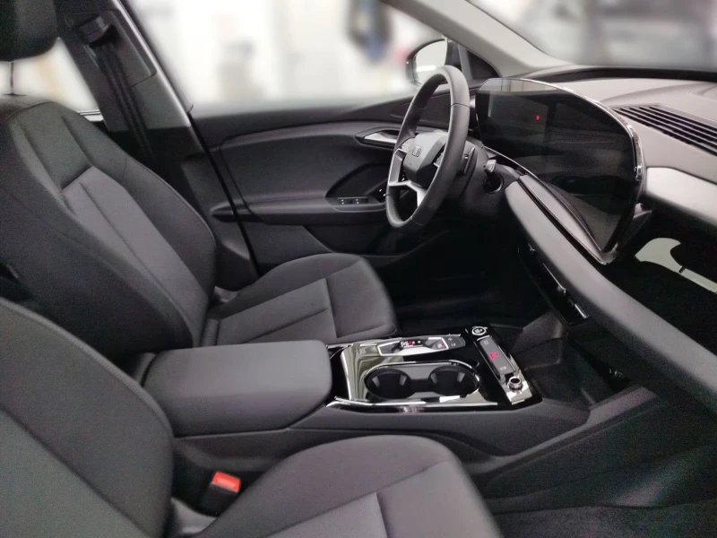 Audi Q6 E-TRON/252HP/ADVANCED/360/LED/NAVI/KLESS/283g, снимка 8 - Автомобили и джипове - 51618144