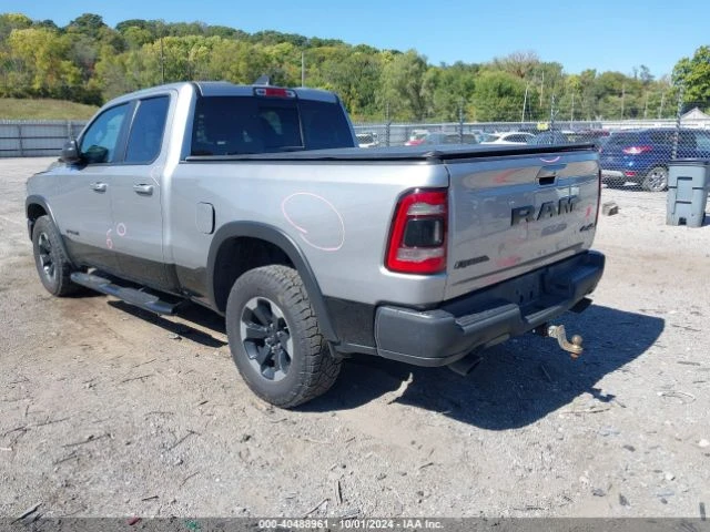 Dodge RAM 1500 REBEL QUAD CAB 4X4 6&#39;4 BOX, снимка 3 - Автомобили и джипове - 47864974