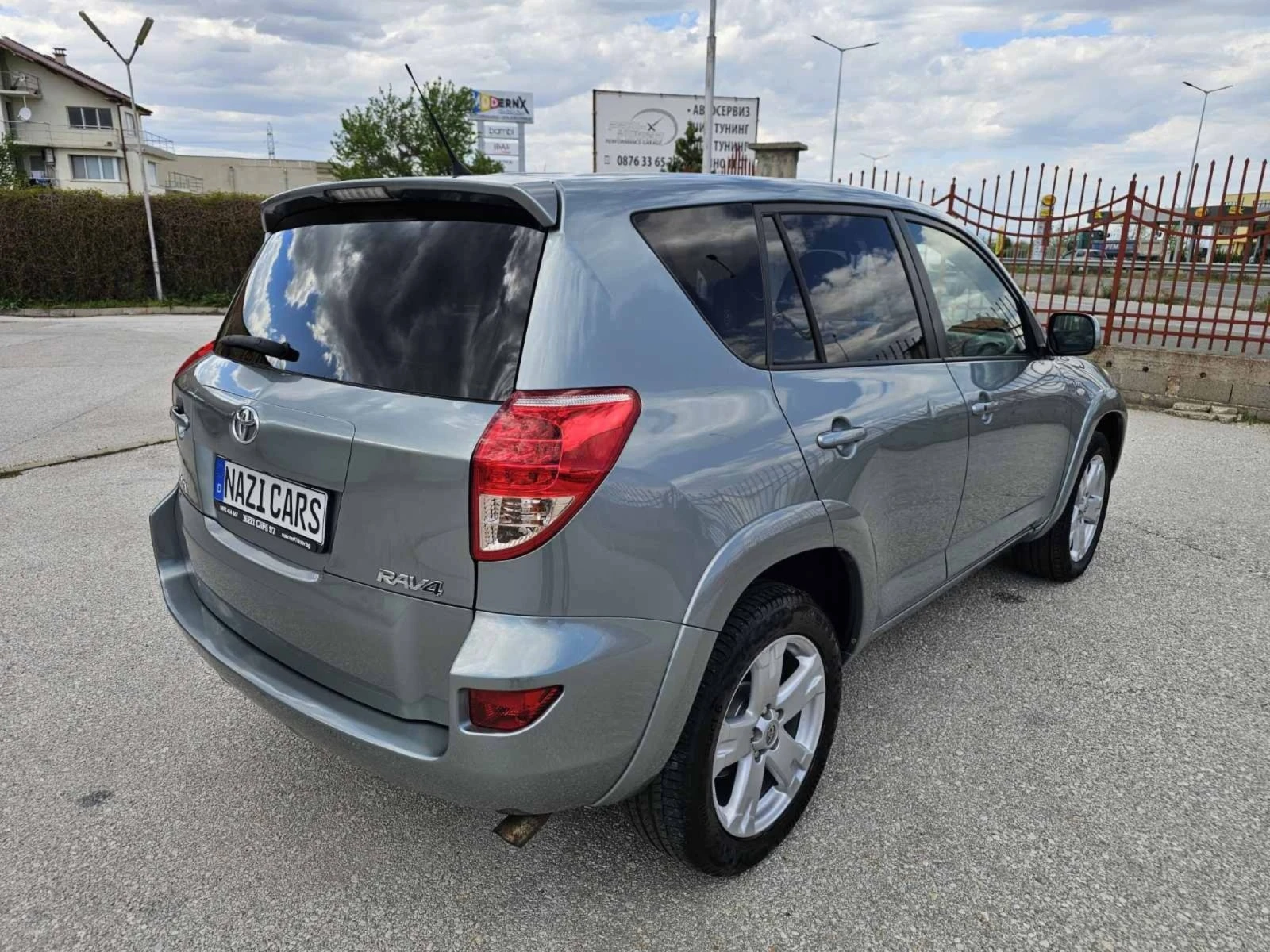 Toyota Rav4 2.2D-CAT/177к.с./EXCLUSIVE/CROSSOVER - изображение 6