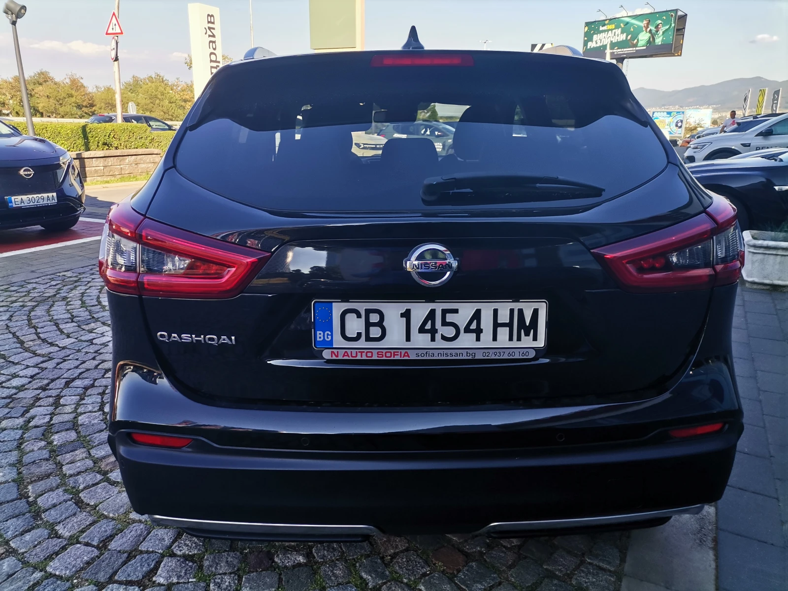 Nissan Qashqai Tekna Bose 4x4 - изображение 3