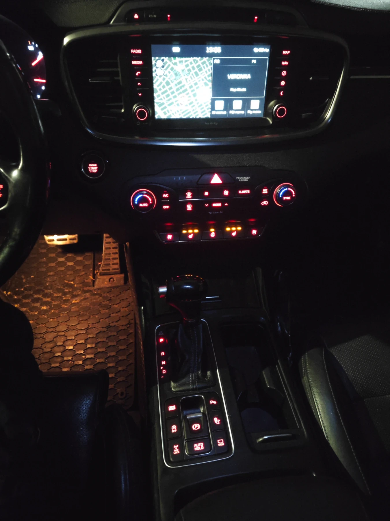 Kia Sorento 2.2 CRDI AWD 7M | Mobile.bg   6