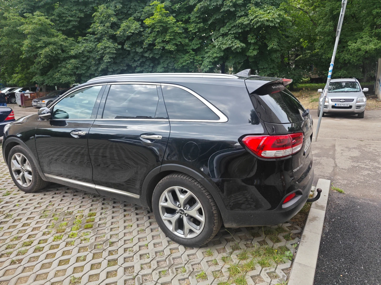 Kia Sorento 2.2 CRDI AWD 7Mестен, снимка 9 - Автомобили и джипове - 55212618