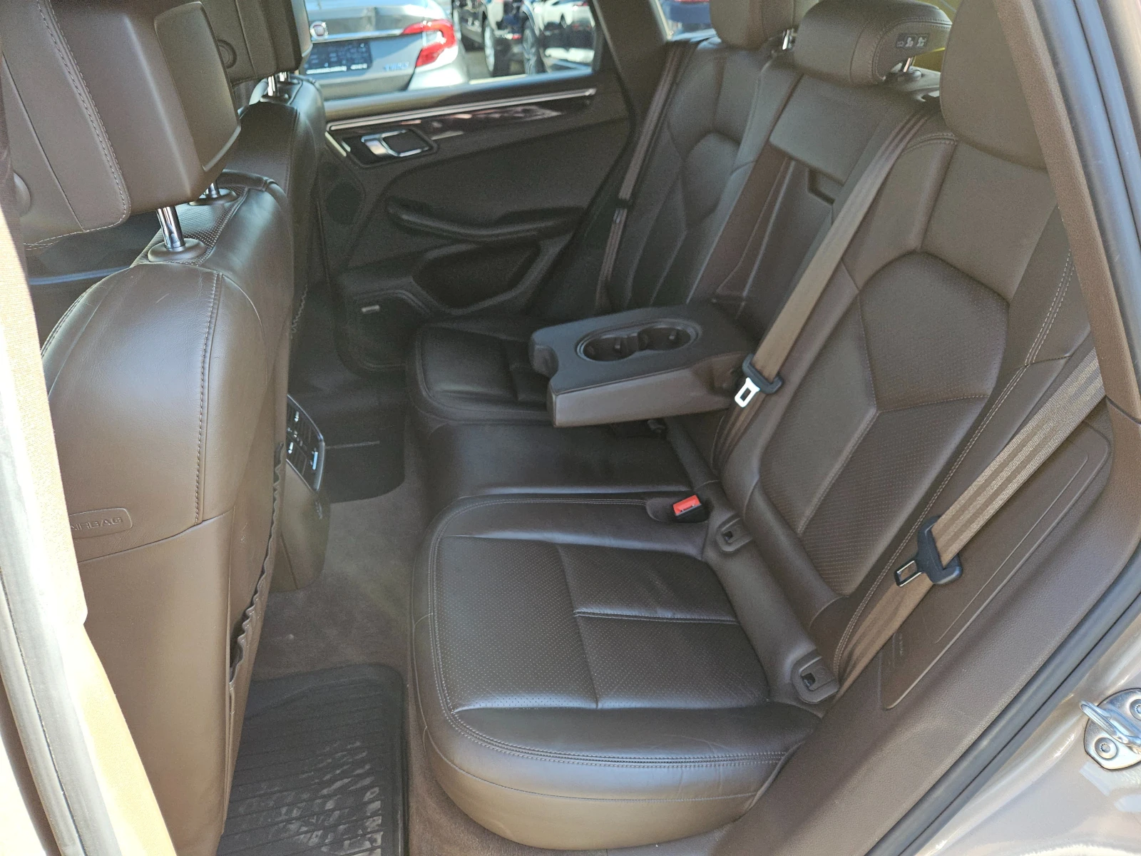 Porsche Macan 2.0T/168000��/7��/SPORT/Off-Road/LED/BOSE/CarPlay | Mobile.bg � ����������� 16