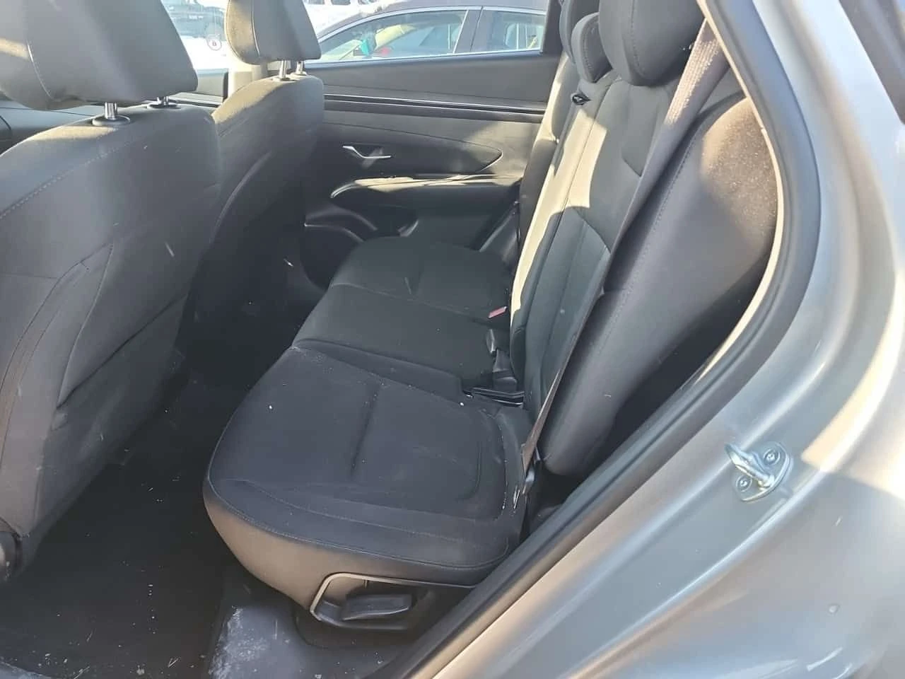 Hyundai Tucson Preferred * ПОДГРЕВ * 2 КЛЮЧА * ОТ ПРЕДСТАВИТЕЛСТВ, снимка 11 - Автомобили и джипове - 54219020