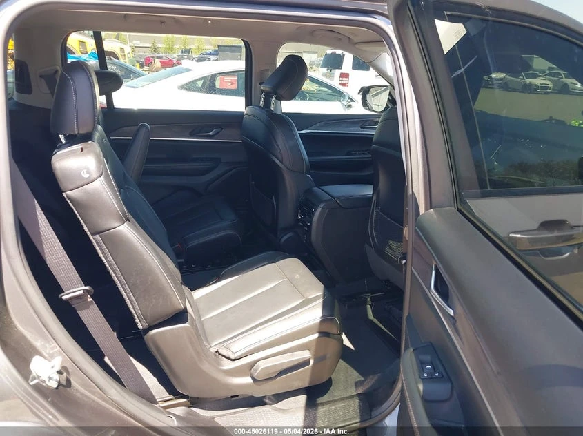 Jeep Grand cherokee 3.6l L Limited 4X4, снимка 8 - Автомобили и джипове - 54571907