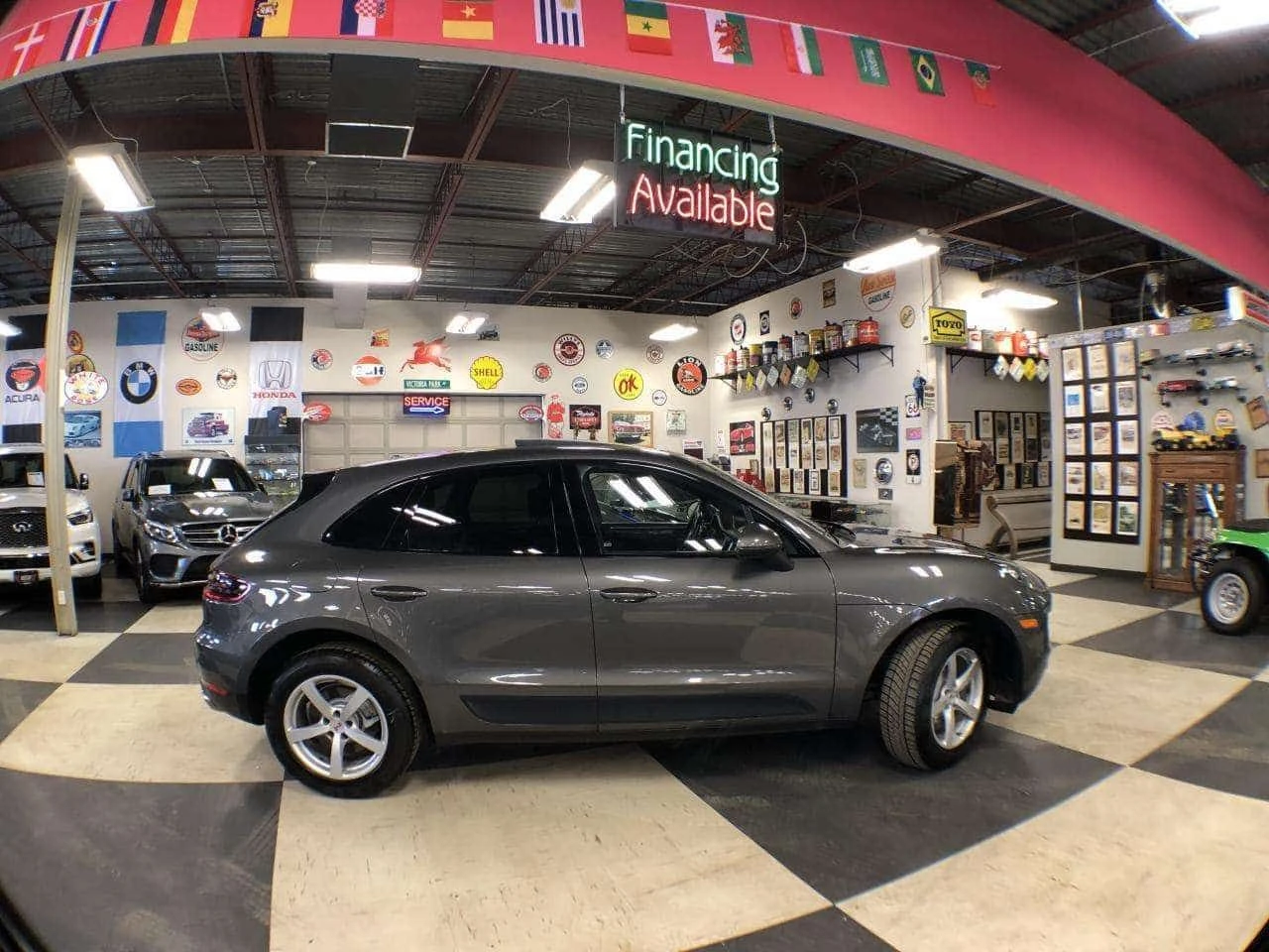 Porsche Macan * S AWD LEATHER PAN/ROOF NAV B/SPOT L/ASSIST CAMER, снимка 8 - Автомобили и джипове - 54783895