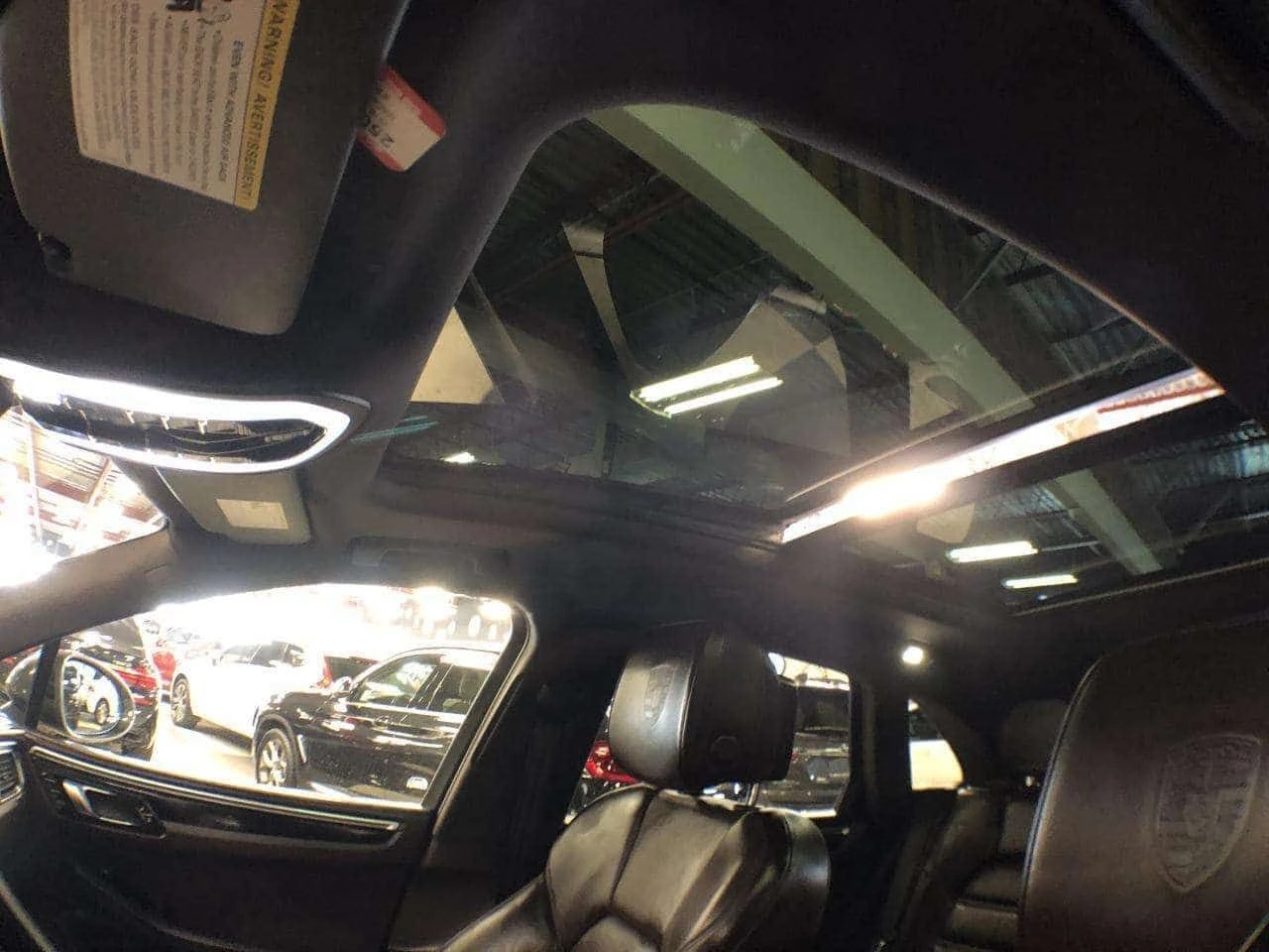 Porsche Macan * S AWD LEATHER PAN/ROOF NAV B/SPOT L/ASSIST CAMER, снимка 15 - Автомобили и джипове - 54783895