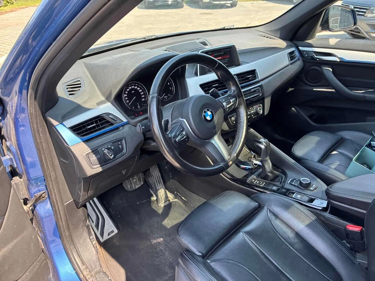 BMW X1 М ПАКЕТ/xDrive28i/CARFAX/ПОДГРЕВ/ПАМЕТ/ПАНОРАМА/, снимка 5 - Автомобили и джипове - 55590327