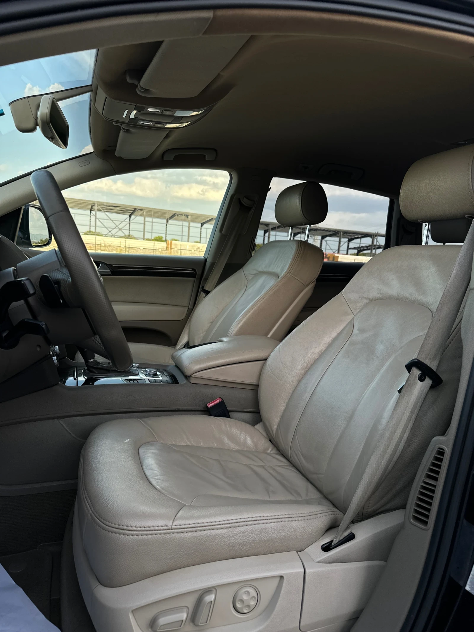 Audi Q7 3000 TDI 7местна, снимка 12 - Автомобили и джипове - 56011095