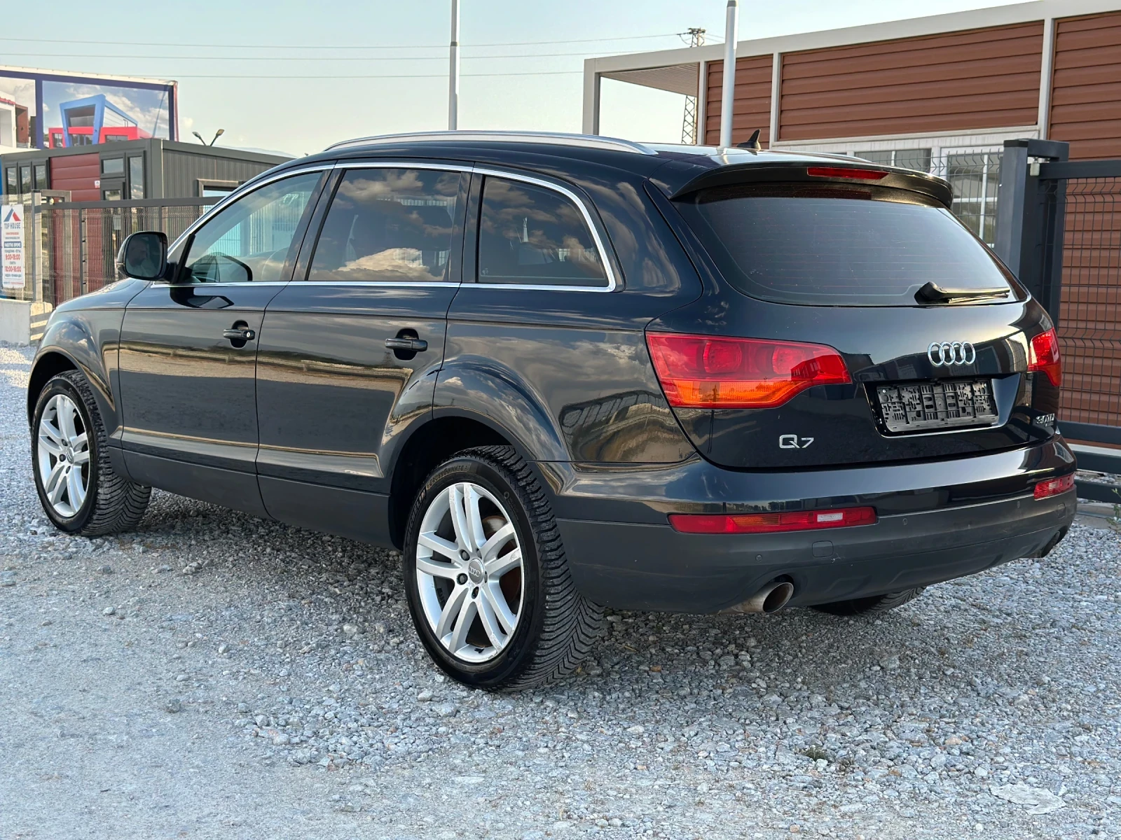 Audi Q7 3000 TDI 7местна, снимка 6 - Автомобили и джипове - 56011095