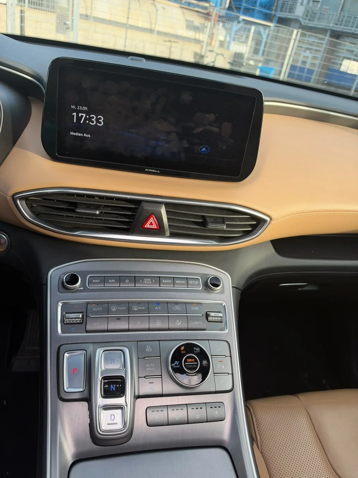 Hyundai Santa fe Plug In 2021� ����� ������ � ������  | Mobile.bg � ����������� 8