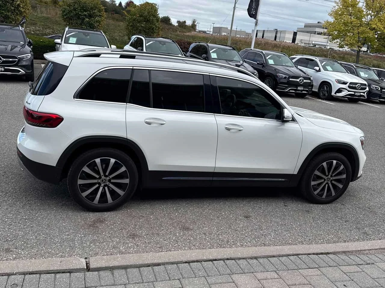Mercedes-Benz GLB 250 4MATIC | ������ ���������������� �� MERCEDES | Mobile.bg � ����������� 4