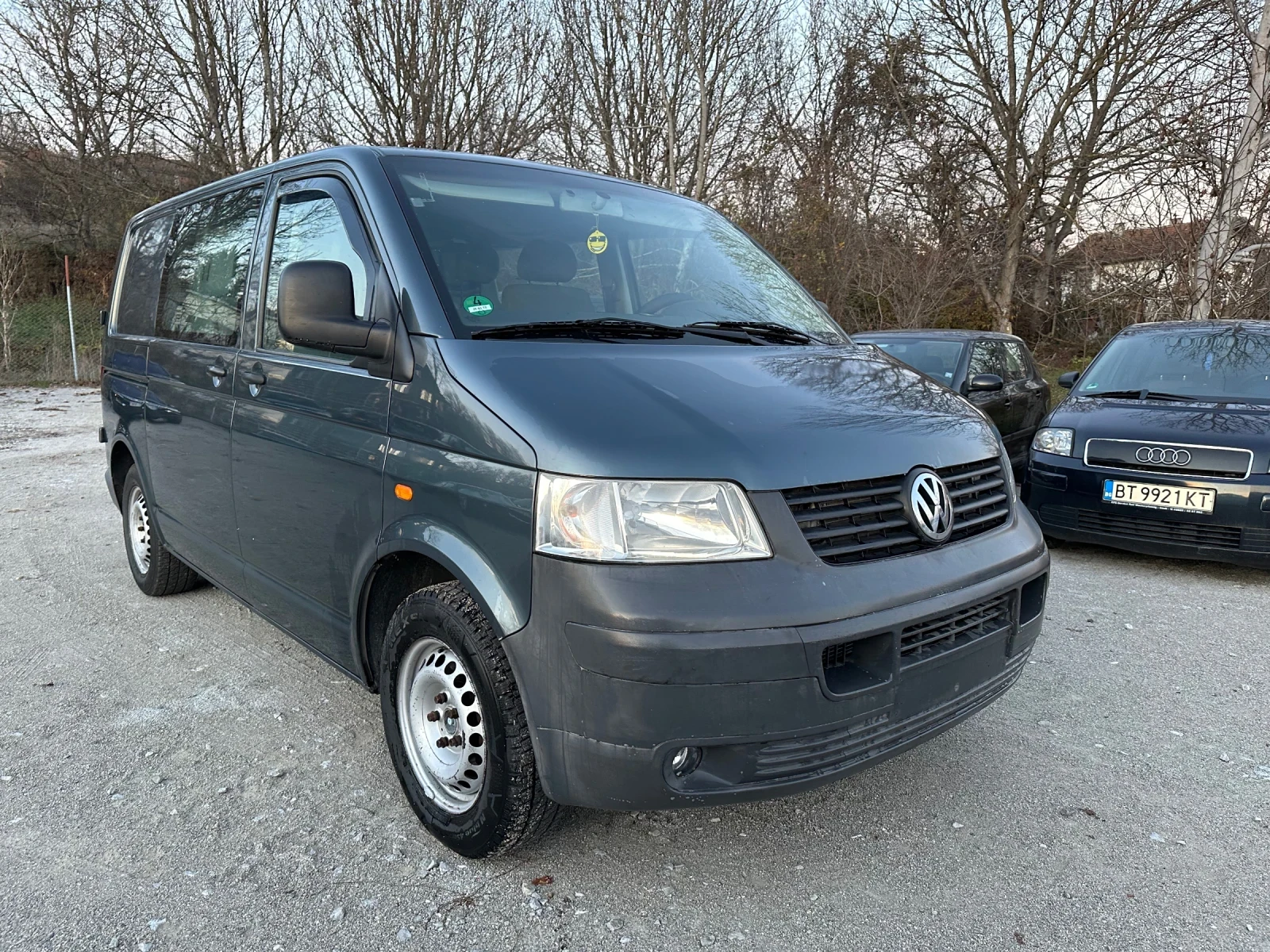 VW Transporter 2.5 TDI АВТОМАТ - изображение 3