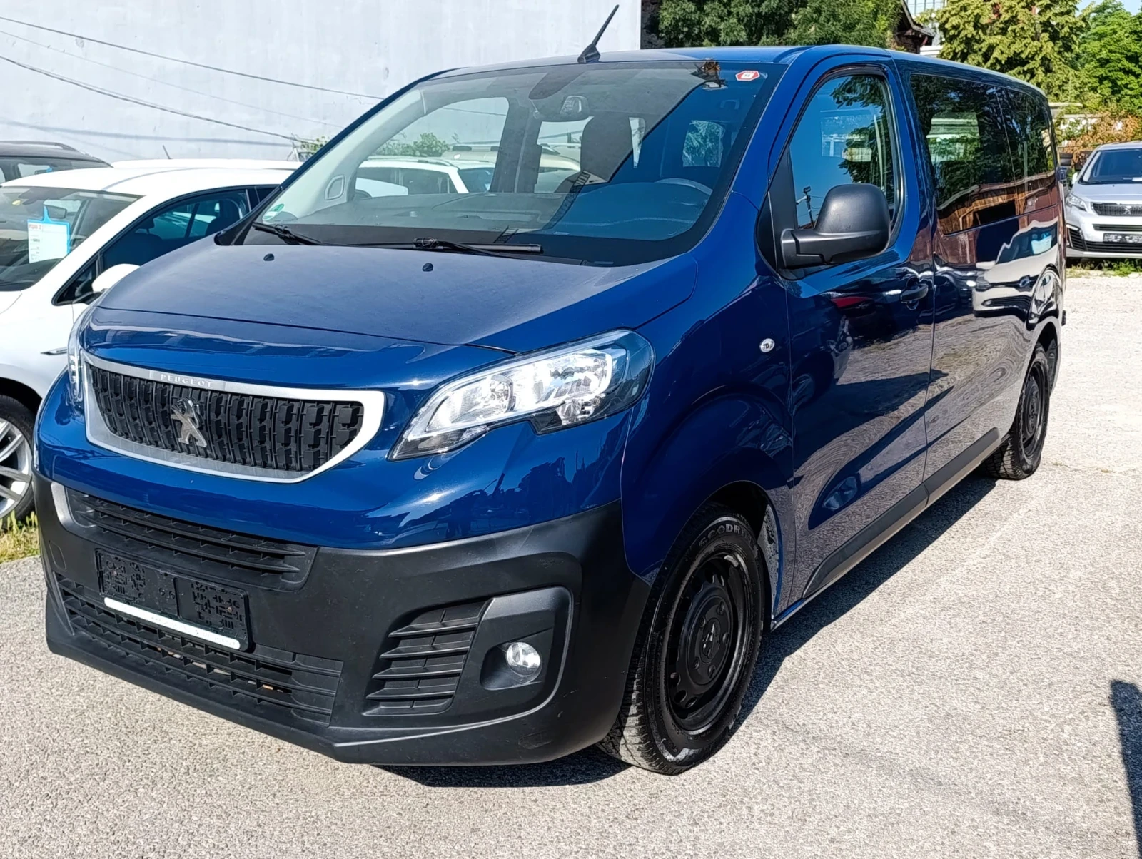 Peugeot Traveller 2.0HDI 8 Места, снимка 3 - Бусове и автобуси - 54907820