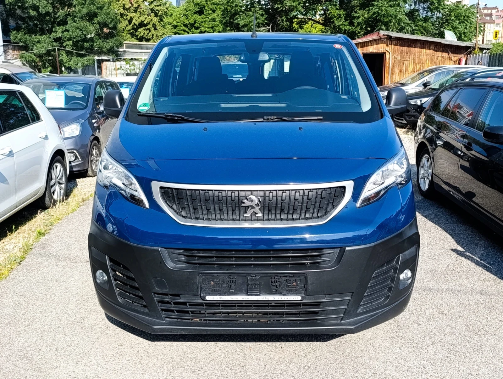 Peugeot Traveller 2.0HDI 8 Места