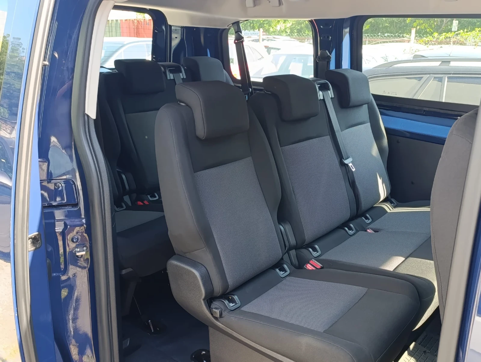 Peugeot Traveller 2.0HDI 8 Места, снимка 13 - Бусове и автобуси - 54907820