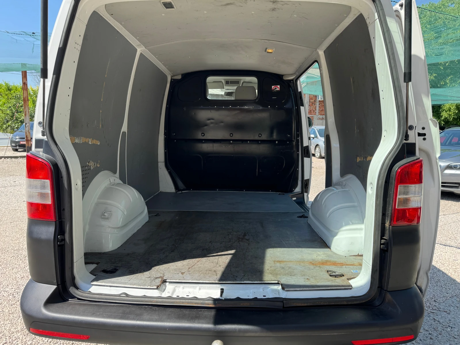 VW T5 2.0TDI-КЛИМА, снимка 9 - Бусове и автобуси - 55098740