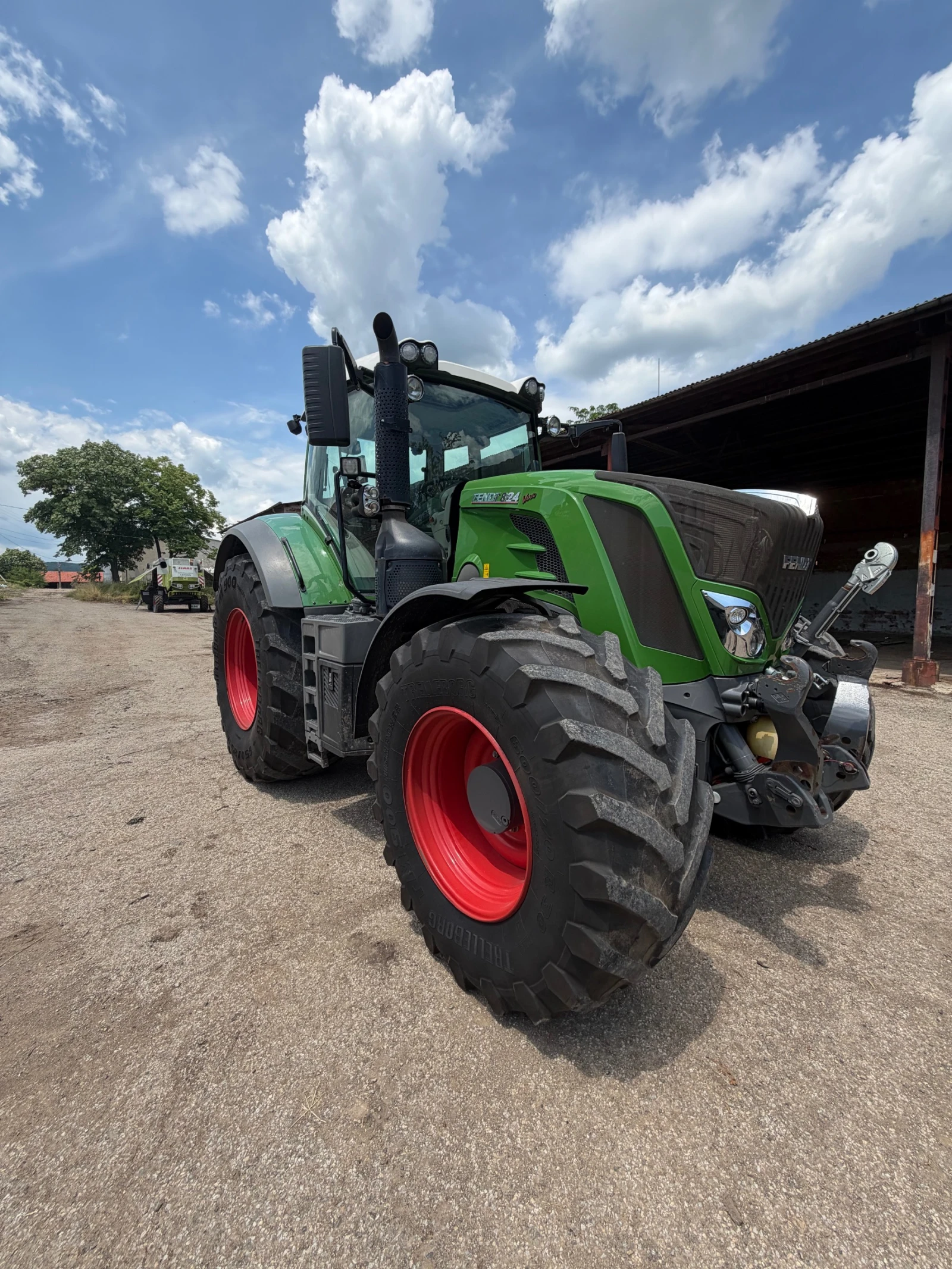 Трактор Fendt 824 VARIO S4