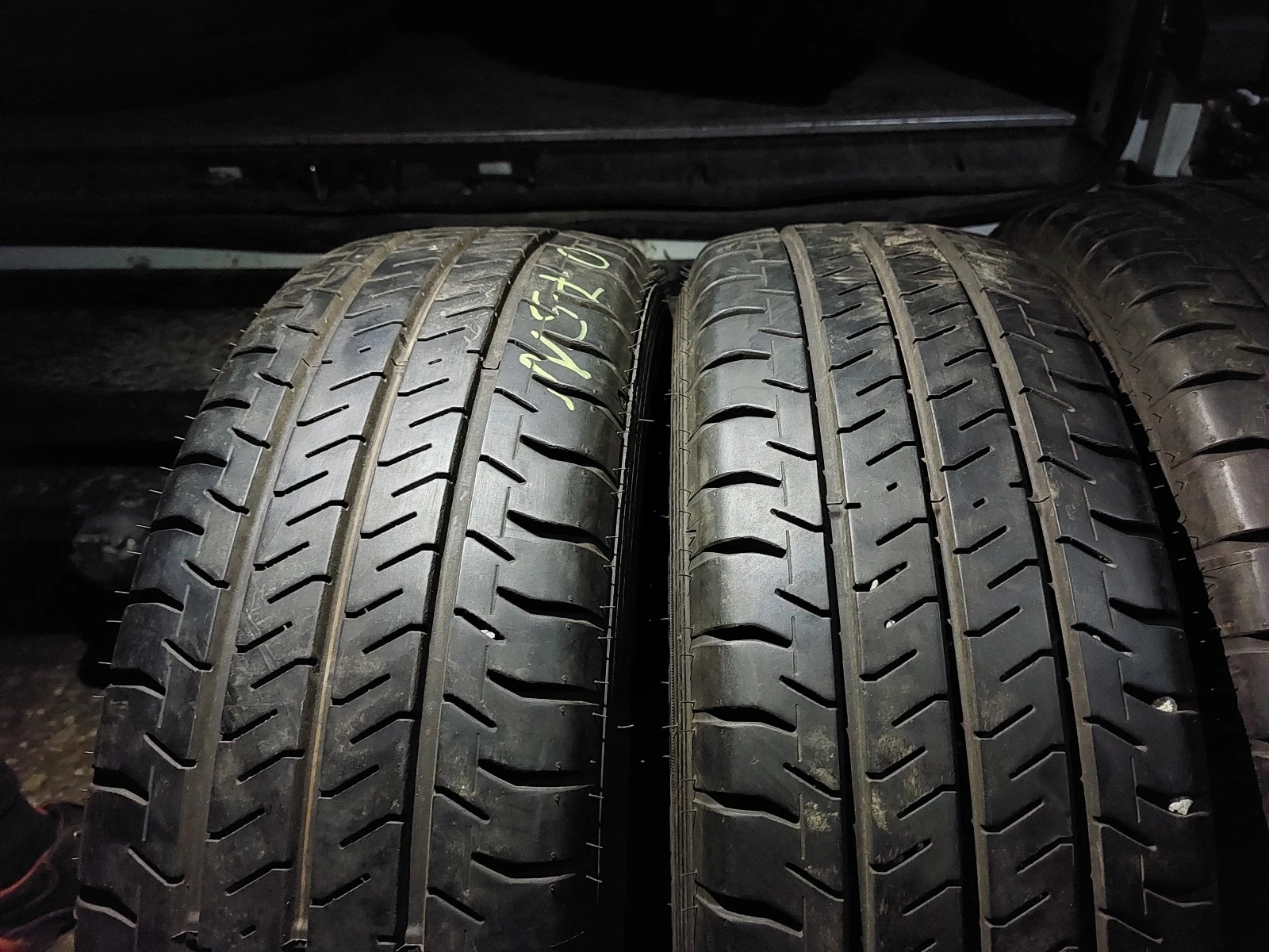 ���� 215/65R16 | Mobile.bg � ����������� 2