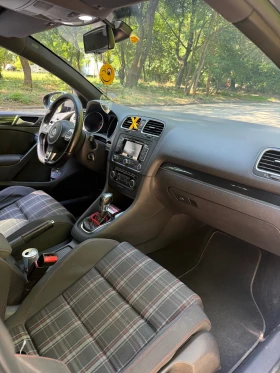 VW Golf 2.0  - 9499 € / 18578.43 лв. - 97715518 11