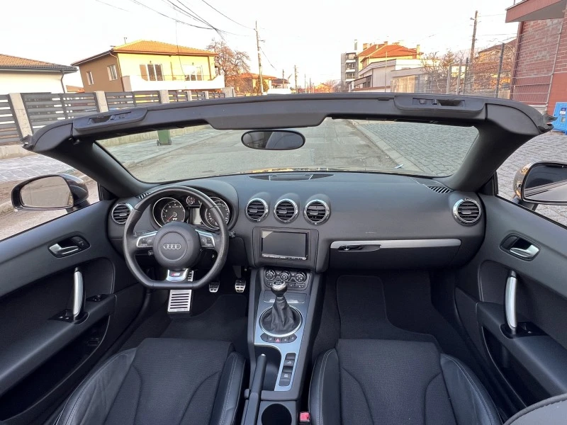 Audi Tt 1.8T-КАБРИОЛЕТ-ШВЕЙЦАРИЯ-TOP, снимка 15 - Автомобили и джипове - 39137250