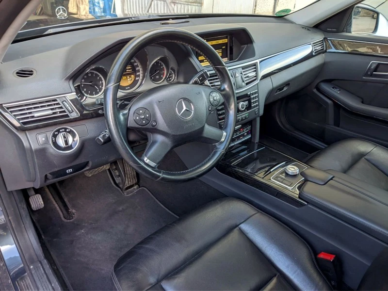 Mercedes-Benz E 350 4matic бензин Германия, снимка 8 - Автомобили и джипове - 41815405