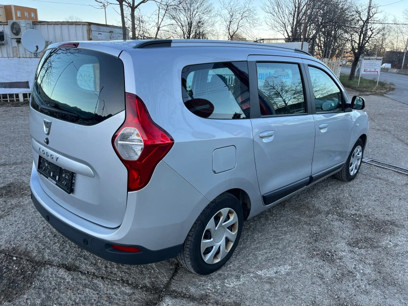 Dacia Lodgy 1.2-115ps, снимка 4 - Автомобили и джипове - 43474003