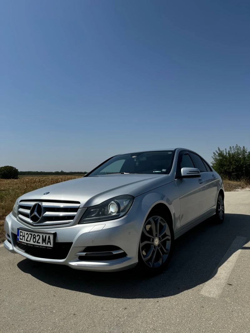 Mercedes-Benz C 220, снимка 1 - Автомобили и джипове - 46505949