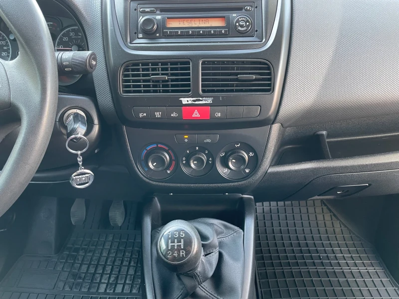 Fiat Doblo Италия AC, снимка 8 - Автомобили и джипове - 46987874