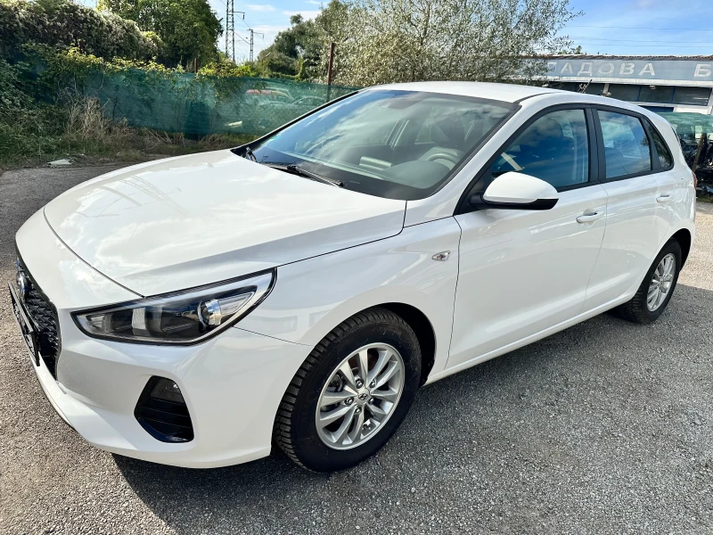 Hyundai I30 1.4 бензин , снимка 2 - Автомобили и джипове - 47338410