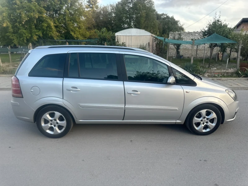 Opel Zafira 1.9CDTI, снимка 5 - Автомобили и джипове - 47388950