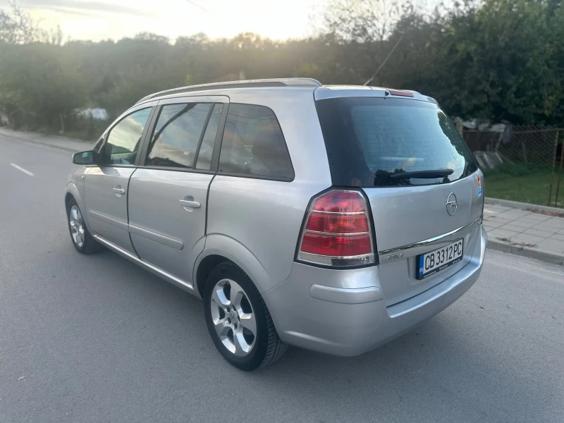 Opel Zafira 1.9CDTI, снимка 3 - Автомобили и джипове - 47388950