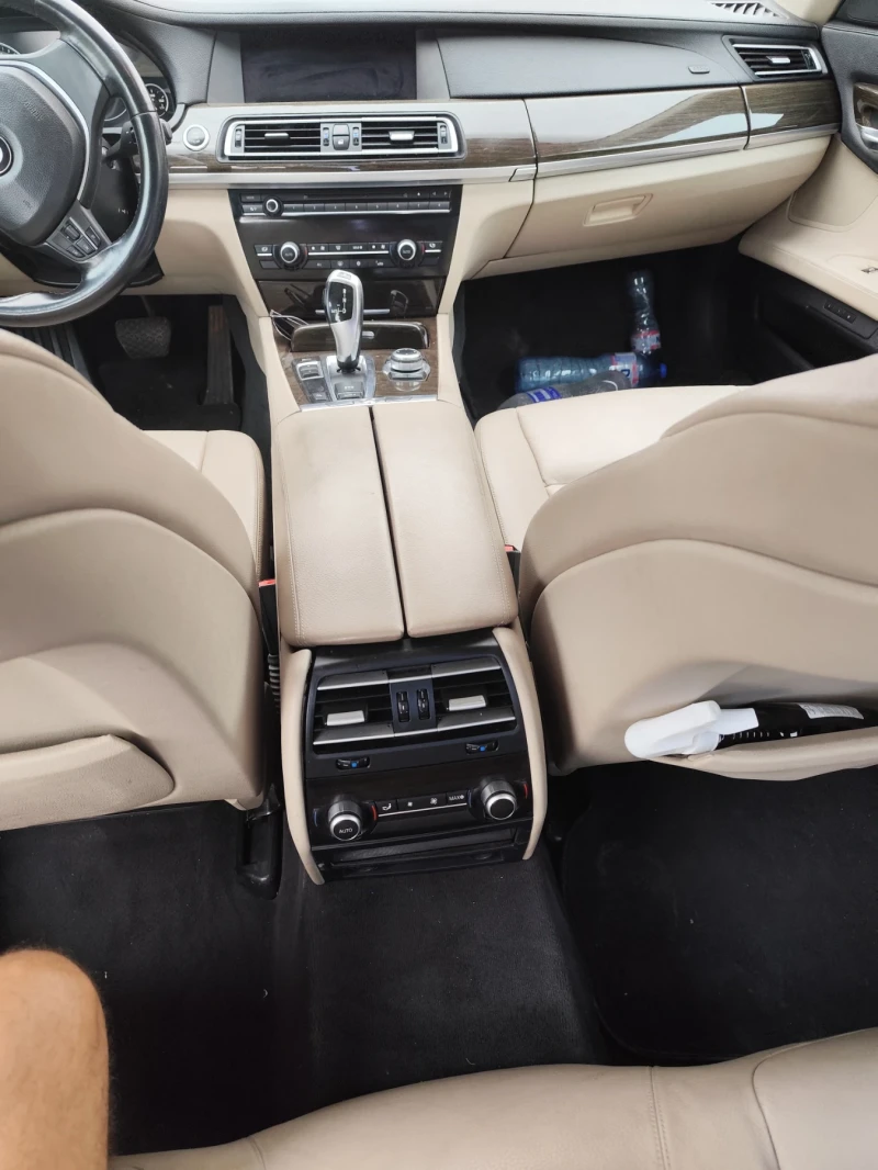 BMW 730 730 КАСКО, снимка 8 - Автомобили и джипове - 52030880