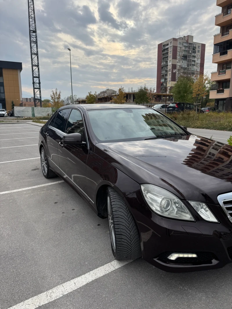 Mercedes-Benz E 350, снимка 2 - Автомобили и джипове - 52542920