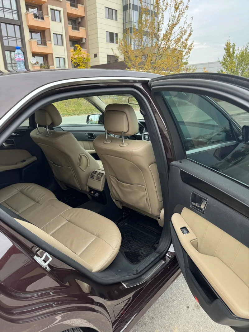 Mercedes-Benz E 350, снимка 10 - Автомобили и джипове - 52542920