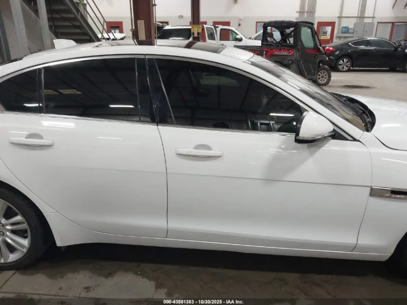 Jaguar XE 2.0L I-4 DI, DOHC, VVT, TURBO, 247HP Rear Wheel, снимка 5 - Автомобили и джипове - 53077924