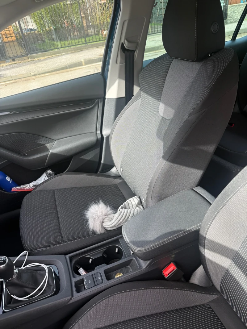Skoda Octavia 1.5 Edition, снимка 7 - Автомобили и джипове - 53485163