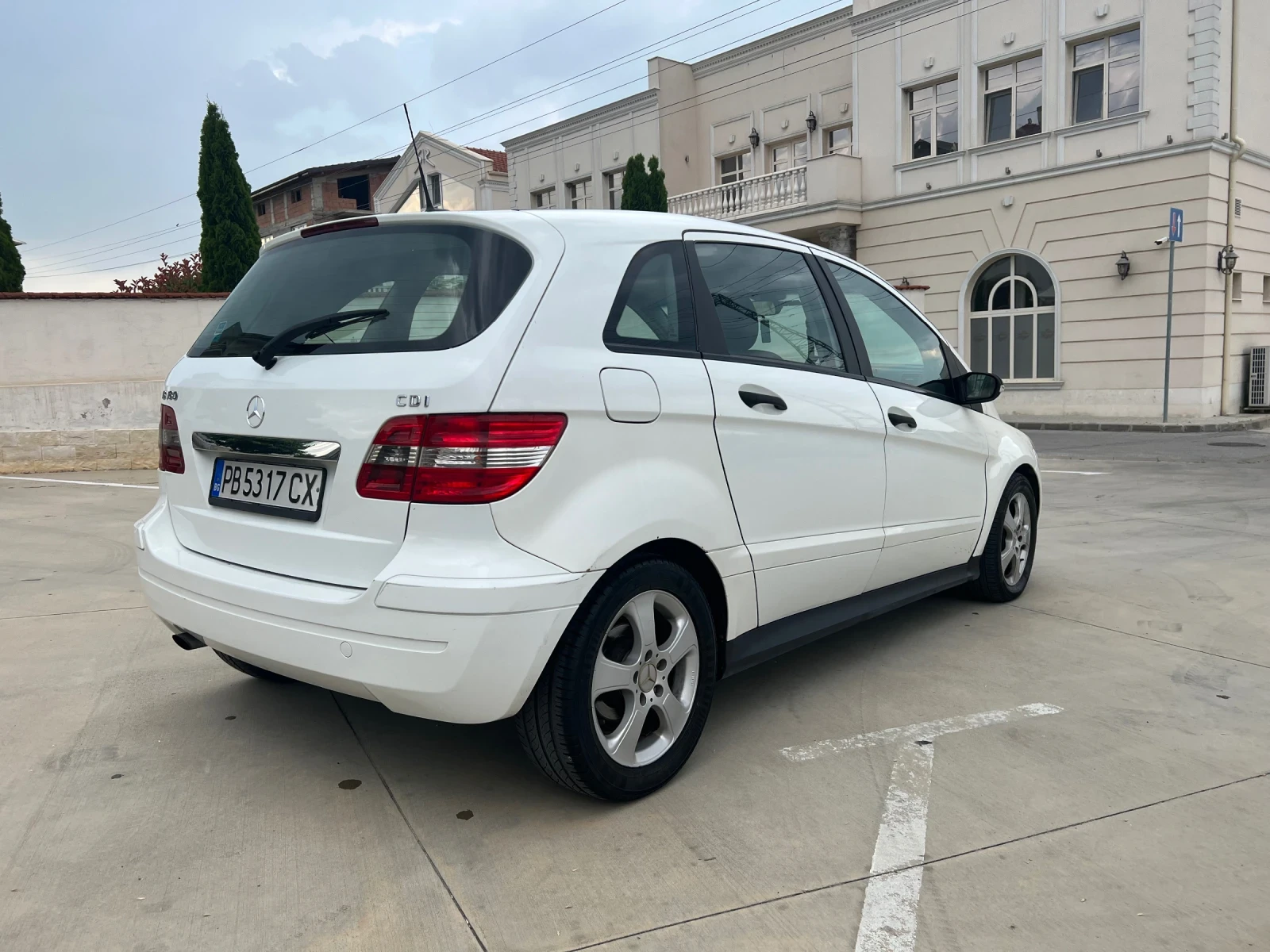 Mercedes-Benz B 180  - изображение 5