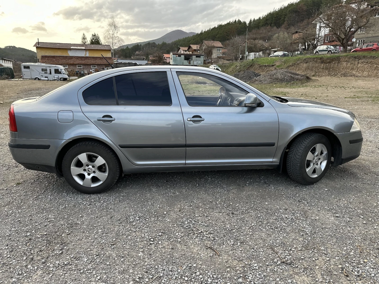 Skoda Octavia 1.6 MPI - изображение 7