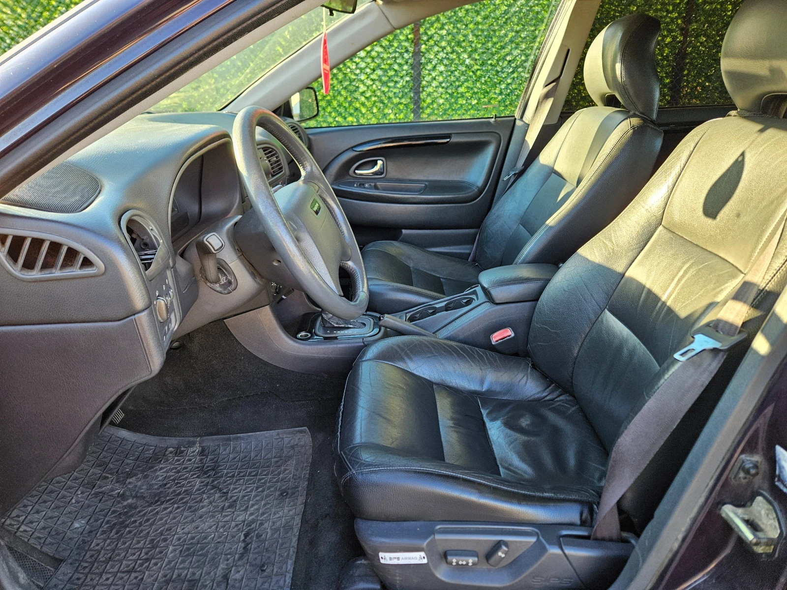 Volvo V40  - изображение 9