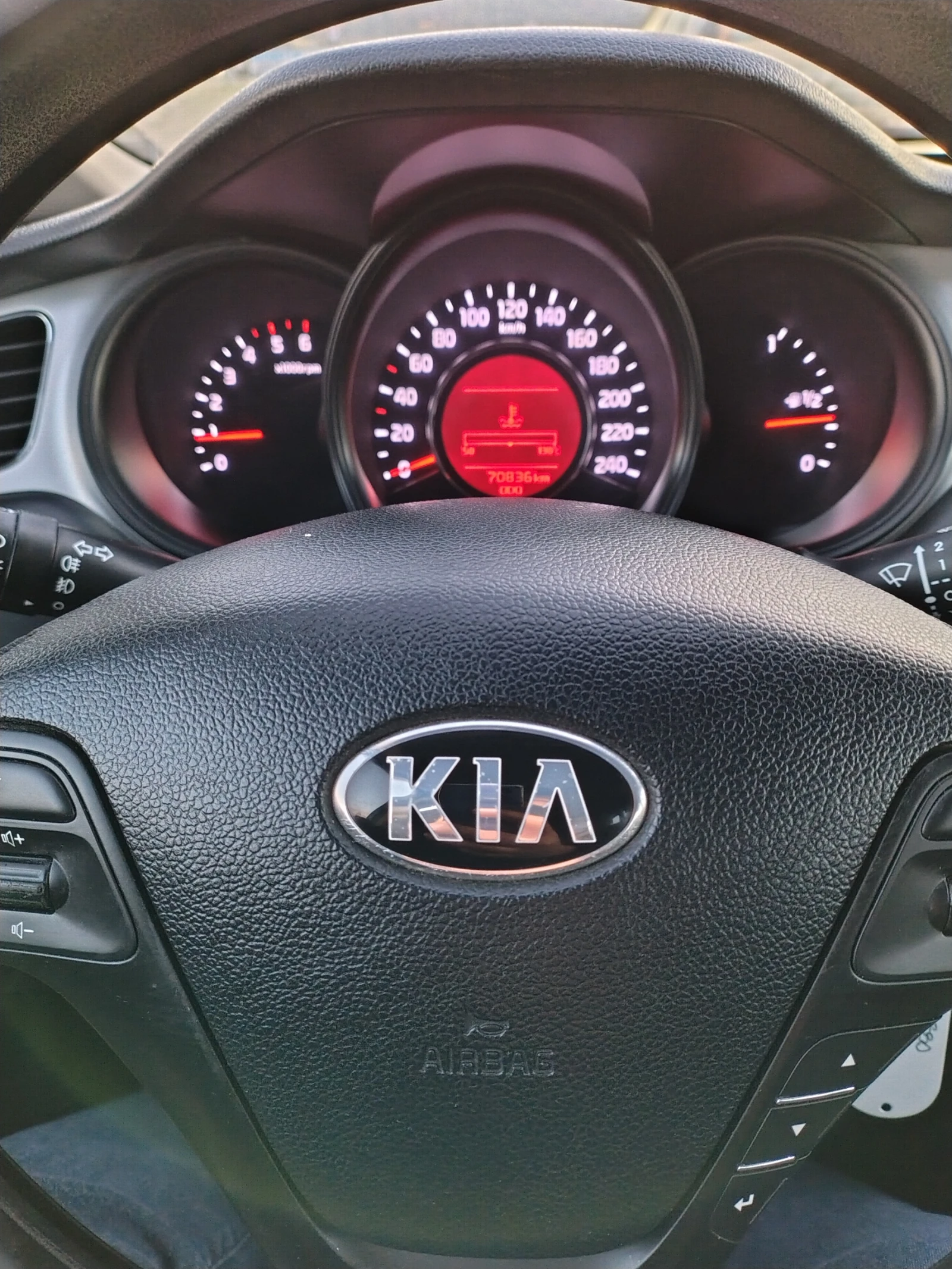 Kia Ceed 1.4 CRDI | Mobile.bg   12