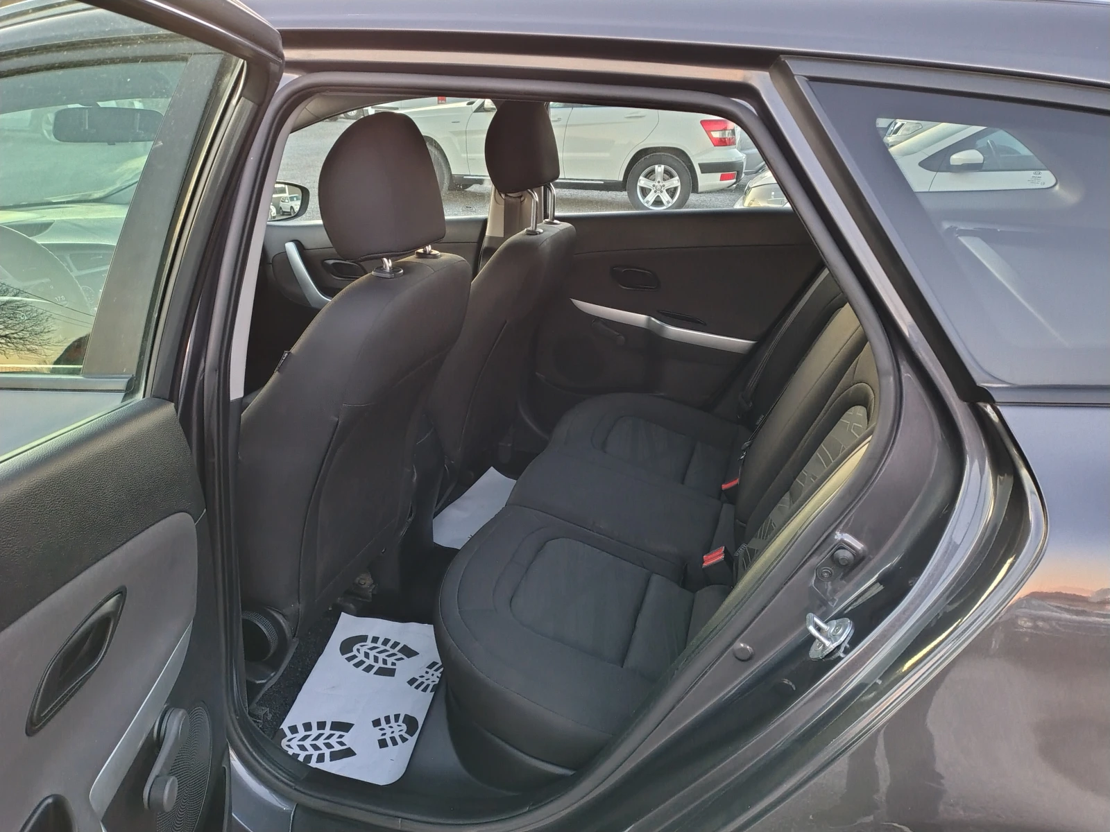 Kia Ceed 1.4 CRDI | Mobile.bg   11